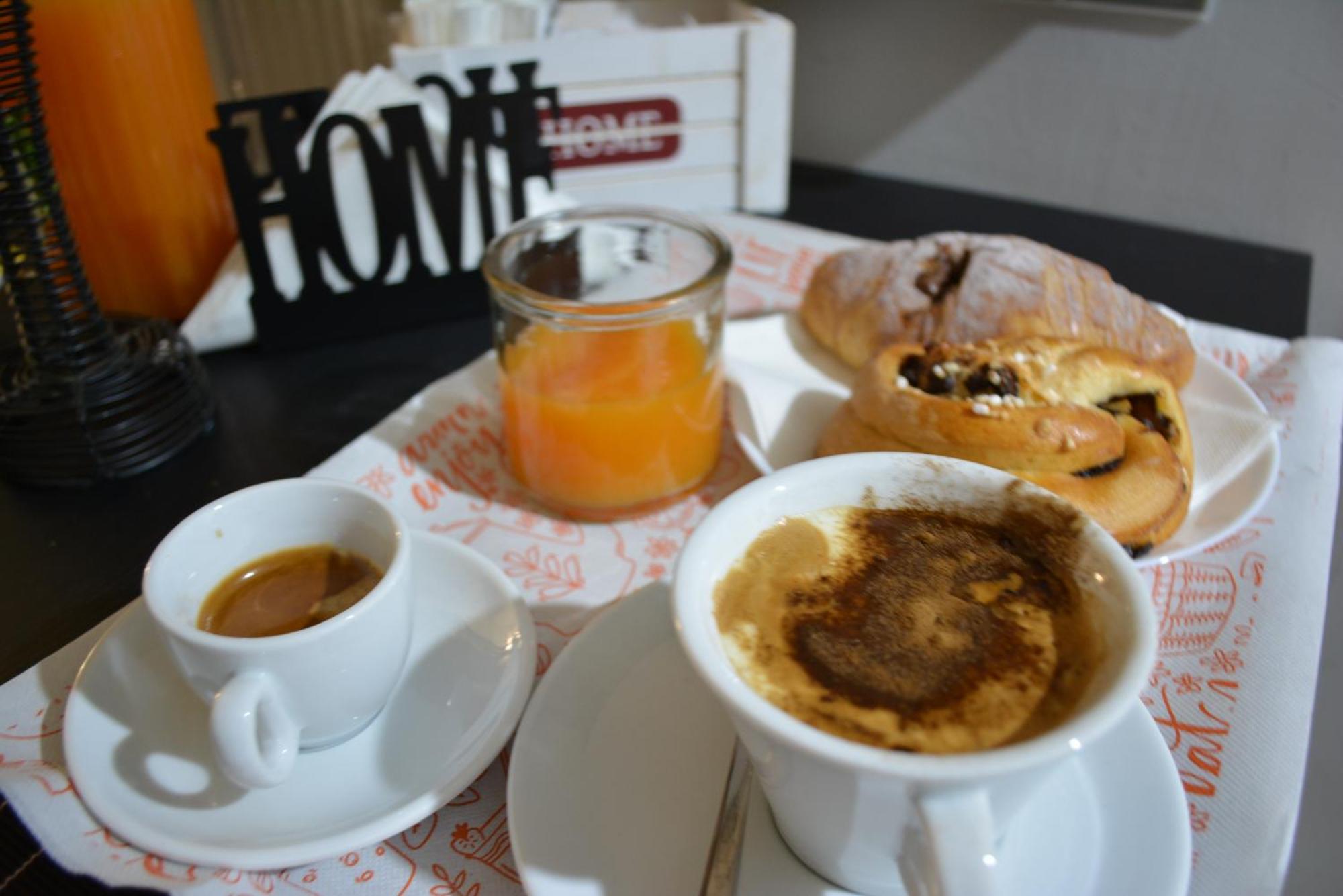 Mario'S House Bed & Breakfast Napoli Bagian luar foto