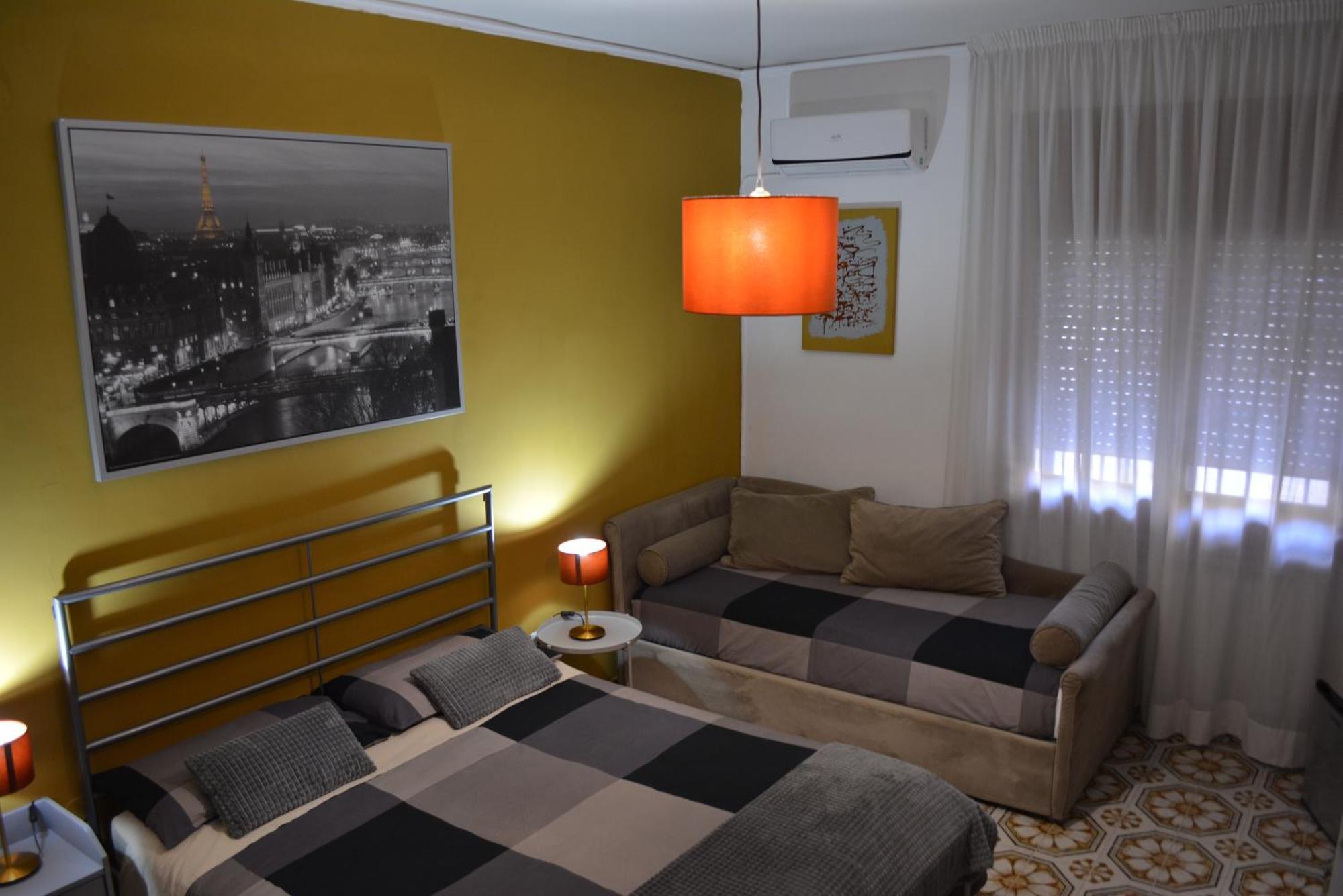 Mario'S House Bed & Breakfast Napoli Bagian luar foto