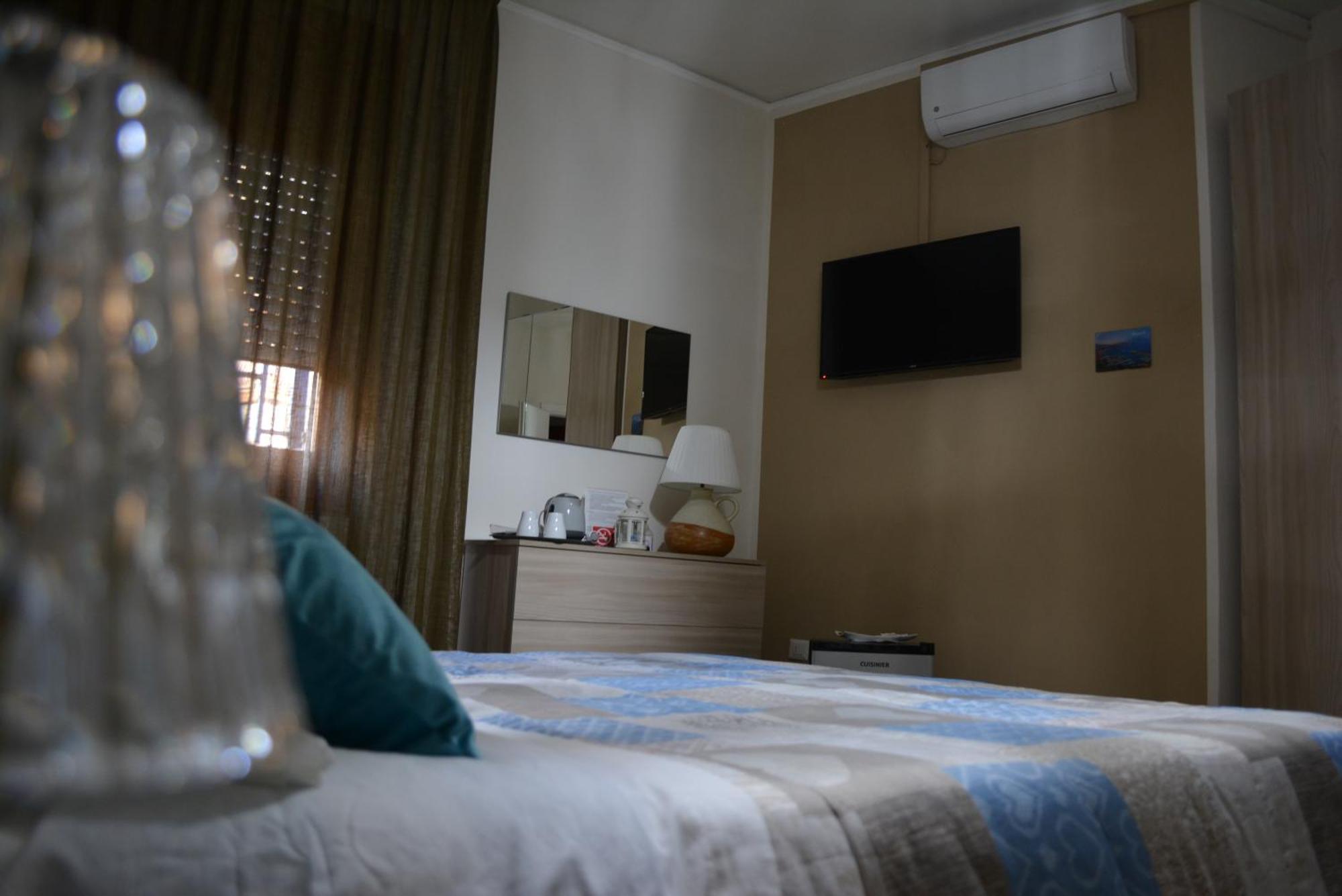 Mario'S House Bed & Breakfast Napoli Bagian luar foto